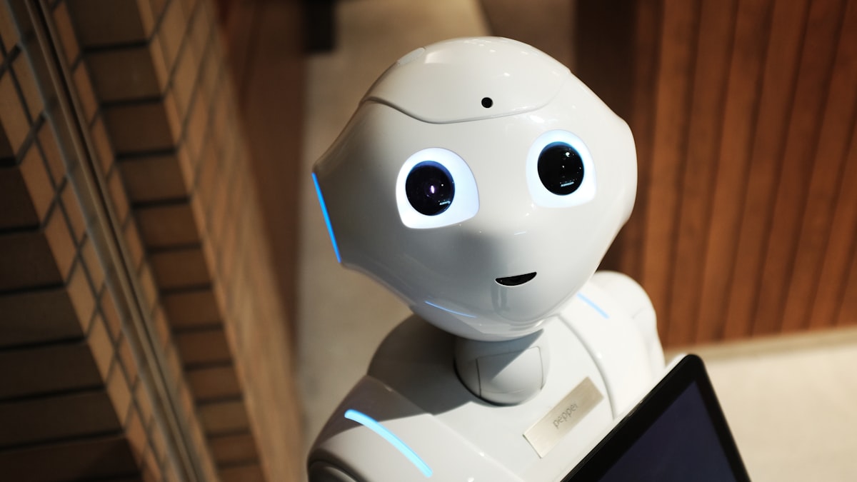 The Future of the Designer in the Age of AI: Which Skills Pay Off?